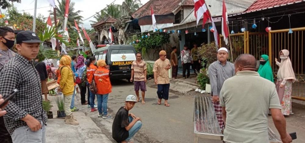 Suasana rumah duka Ipda Catur. SP/Lim