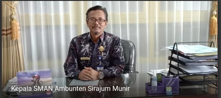 Drs, Sirajum Munir , M.Pd. Kepsek SMAN I Ambunten Kab. Sumenep. SP/Ainur Rahman