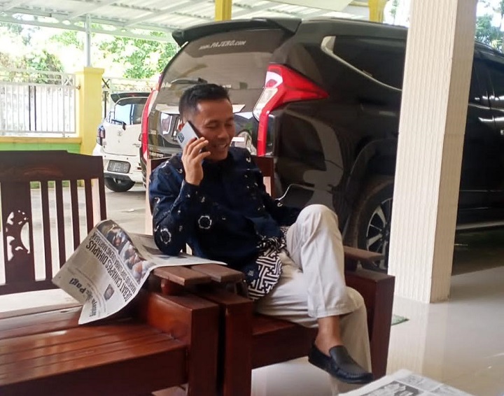 H. Muhammad Siddik, SH saat ditemui reporter Surabaya Pagi di kantornya, di Jln, Trunojoyo no. 282 Gedungan Kab. Sumenep. SP/Ainur Rahman