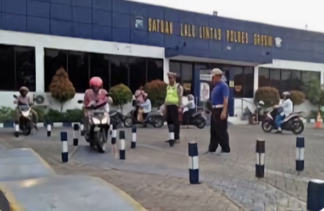 Satpas Randuagung Satlantas Polres Gresik. SP/Grs