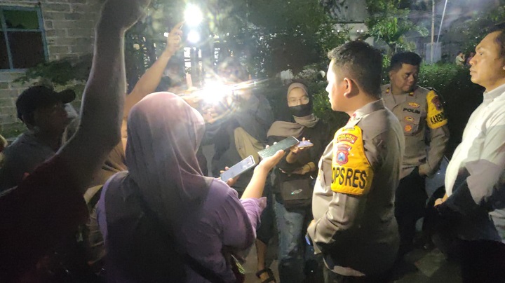 Kapolres Blitar Kota AKBP Danang Setyo Pambudi S.IK M.SI saat memberikan keterangan kepada awak media. SP/Lestariono