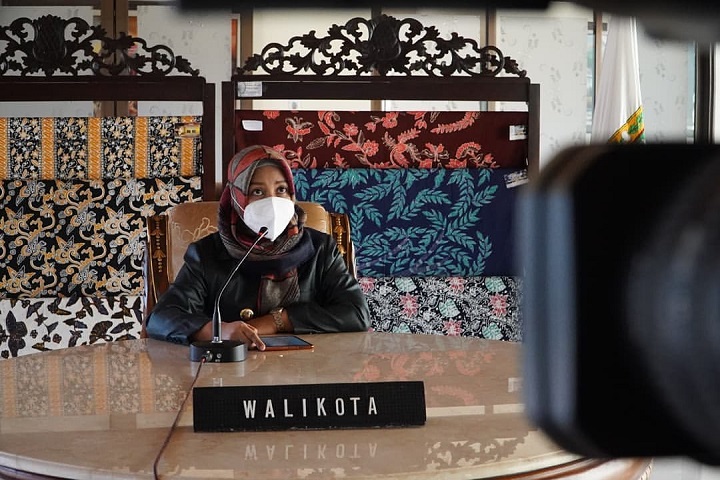 Wali Kota Mojokerto Ning Ita menggratiskan biaya tes swab antigen bagi peserta tes CPNS tahun 2021. SP/Dwy Agus Susanti