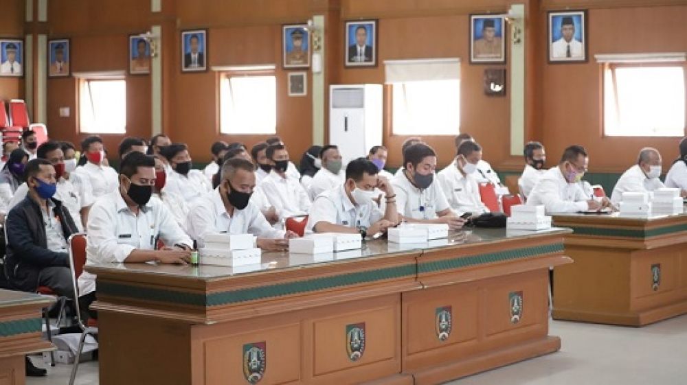Suasana sosialisasi pelayanan administrasi kependudukan tingkat desa di Pemkab Jombang.  SP/suf