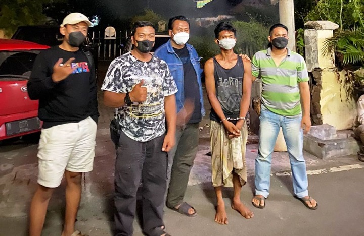 DPO curanmor (bersarung) diringkus Polres Situbondo. 