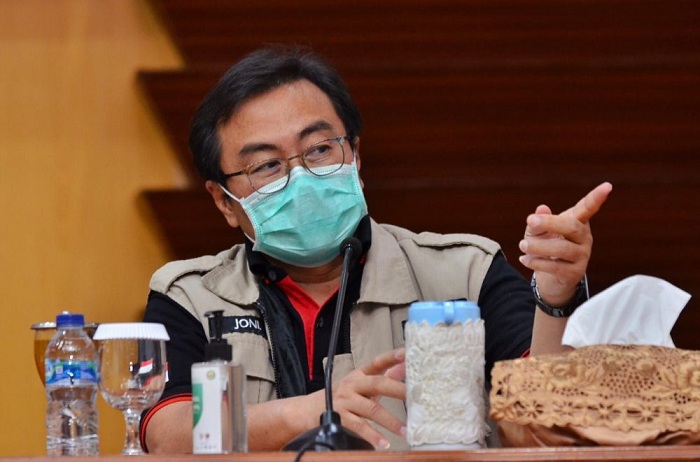 Ketua Rumpun Kuratif Satgas Penanganan Covid-19 Jawa Timur dr Joni Wahyuhadi. SP/ND