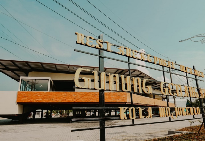 Kios Rest Area Gunung Gedangan akan kembali dihidupkan seiring keberadaan halte Trans Jatim Koridor II trayek Mojokerto-Bungurasih.