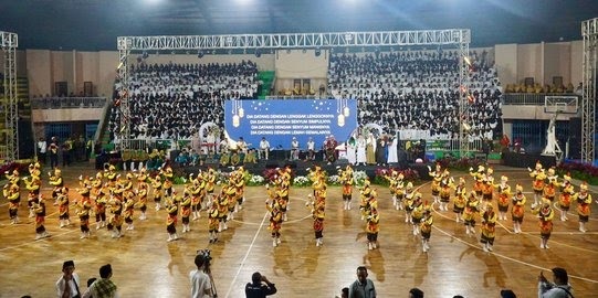 Pagelaran festival Padang bulan di GOR Untung Suropati kota Pasuruan.
