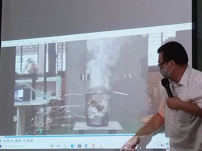 Rekonstruksi kebakaran Kejagung