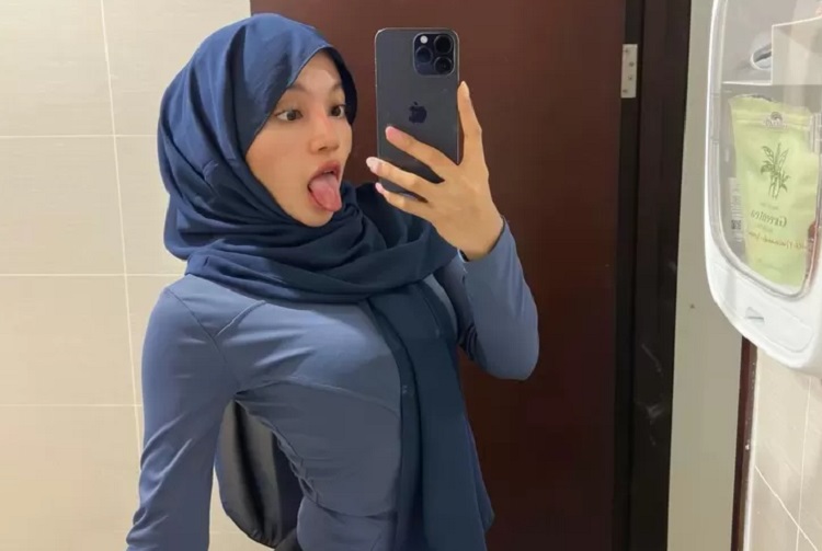 Tiktokers sekaligus selebgram, Oklin Fia tuai banyak sorotan dan kritikan. SP/ JKT