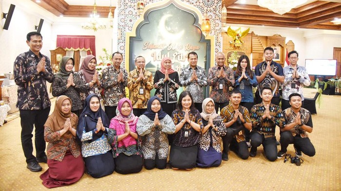 Acara silaturahmi dan halal bihalal bersama mitra bidang ESDM di Gedung Negara Grahadi Surabaya, Jum'at (28/4/2023). Foto: Pemprov Jatim.