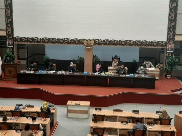 Rapat Paripurna DPRD di Graha Whicesa, Gedung DPRD Kabupaten Mojokerto. SP/Dwi AS