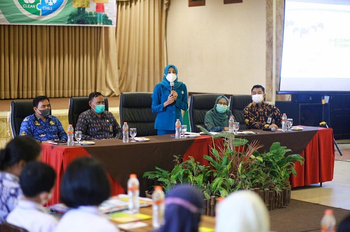 Ferry Silviana Abdullah Abu Bakar membuka Komunikasi, Informasi dan Edukasi Keamanan Pangan, Kamis (10/11) di Hotel Lotus