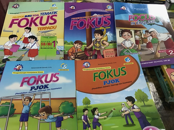 Buku fokus ikon toko buku pasar blauran. SP/RIA