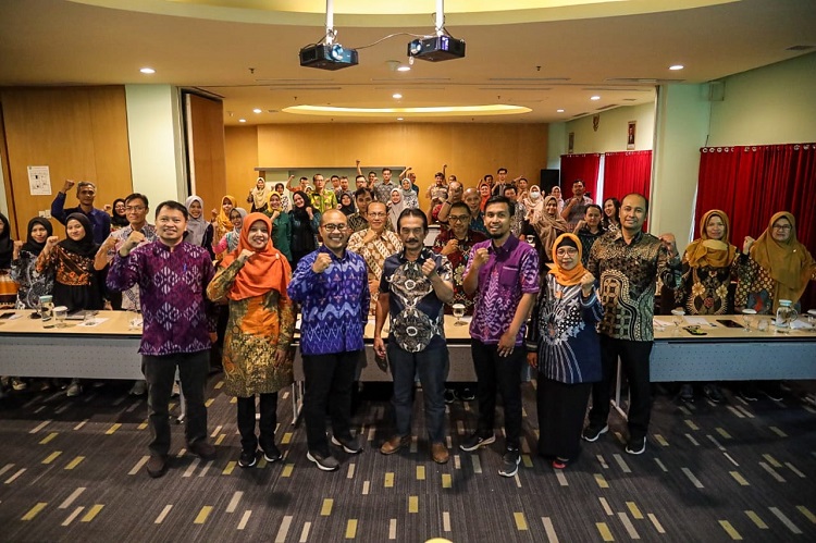 Dinas Komunikasi dan Informatika Kota Kediri menggelar diskusi Statistik Forum Walidata dan FGD Statistik Sektoral Seluruh Perangkat Daerah se Kota Kediri di salah satu hotel di Yogyakarta selama 2 hari, Rabu - Kamis (08-09/11/2023). SP/ Kominfo