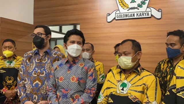 Partai Demokrat Jawa Timur mendatangi kantor DPD Partai Golkar Jatim Senin malam (7/6/2021)..SP/ RIKO ABDIONO.