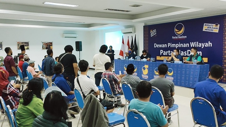 Para Nelayan Jawa Timur yang diterima DPW Nasdem Jatim, Senin (25/10/2021). SP/Riko Abdiono