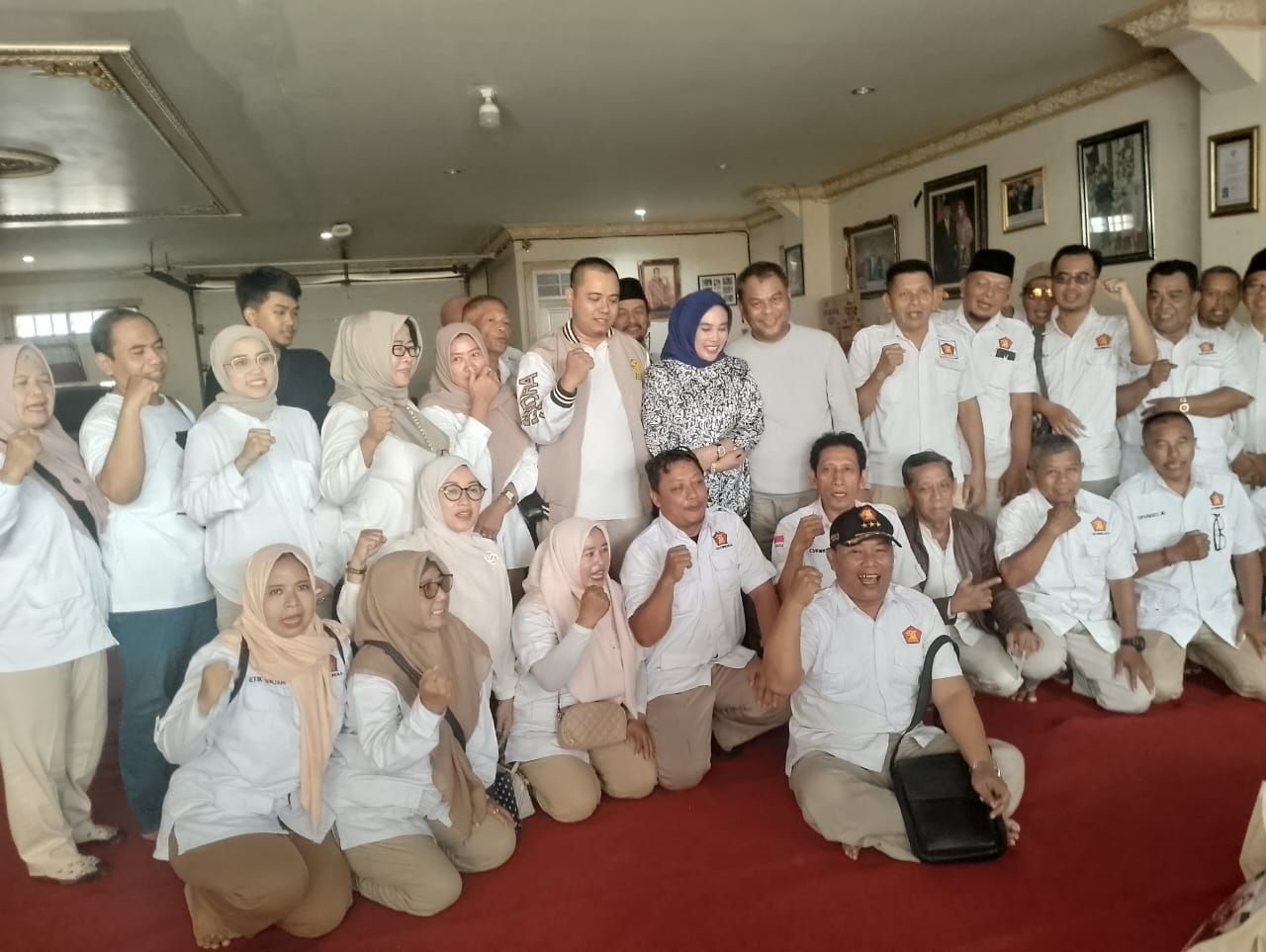 Para pengurus 15 PAC Gerindra usai beri dukungan ke Hj Mimik Idayana