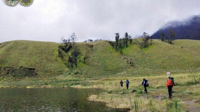 Jalur pendakian Gunung Semeru