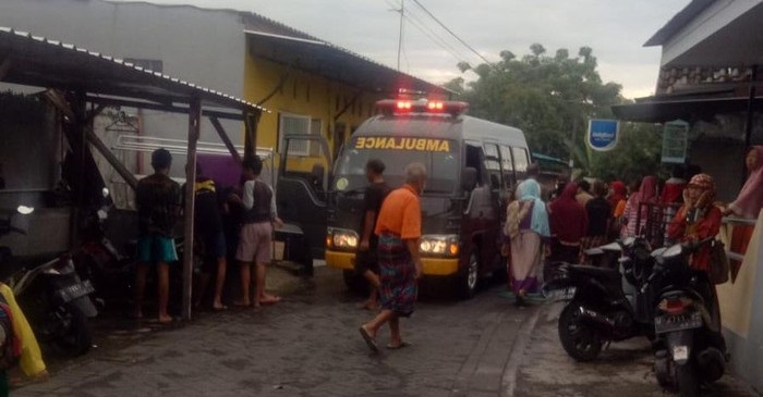 Jenazah korban saat sampai di rumah duka.