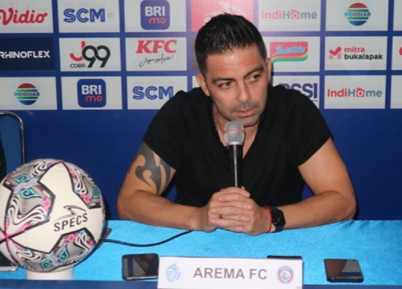 Pelatih Arema FC, Javier Roca