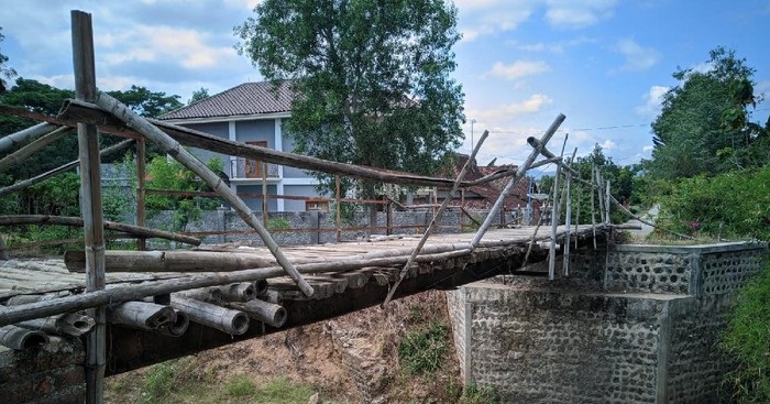 Jembatan Doplang, salah satu jembatan yang rencananya akan diperbaiki pada tahun ini.