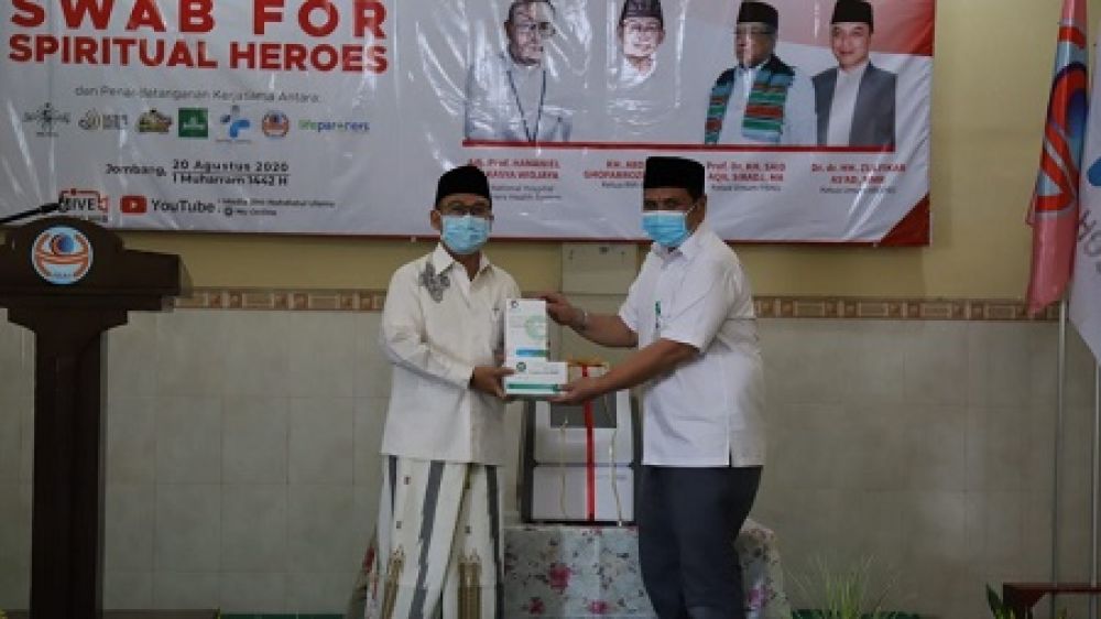 Peluncuran program Swab For Spiritual Heroes di Unipdu Jombang. (SP/M. Yusuf)