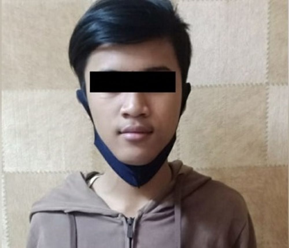 ND, Tersangka pencabulan yang tega mencabuli adik kandungnya yang masih dibawah umur hingga melahirkan.