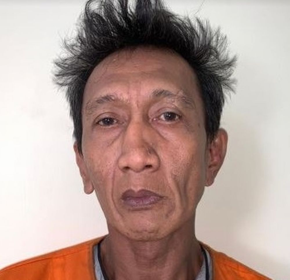 Moch Sael (52) saat diamankan di Mapolresta Sidoarjo akibat mengedarkan narkoba jenis sabu. 