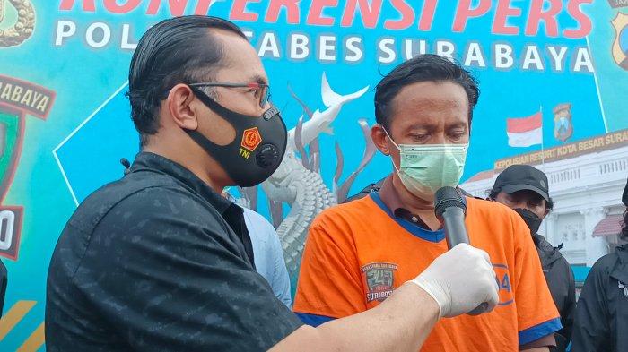 Pelaku saat memberikan keterangan dalam rilis. SP/Anggadia Muhammad