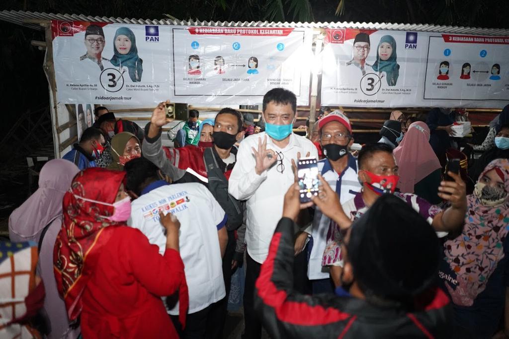 Cabup Kelana bersama warga Krian