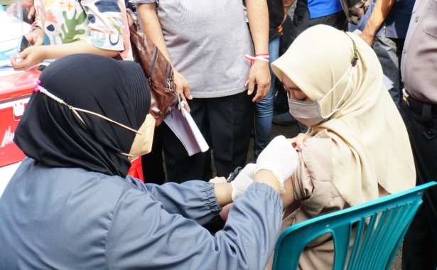 Vaksinasi presisi di Polresta Sidoarjo. SP/Sugeng Purnomo