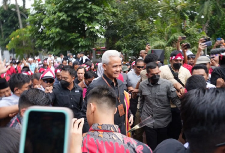 Bakal capres Ganjar Pranowo tiba di Tugu Proklamasi, Jakarta, Kamis (19/10/2023). SP/ JKT