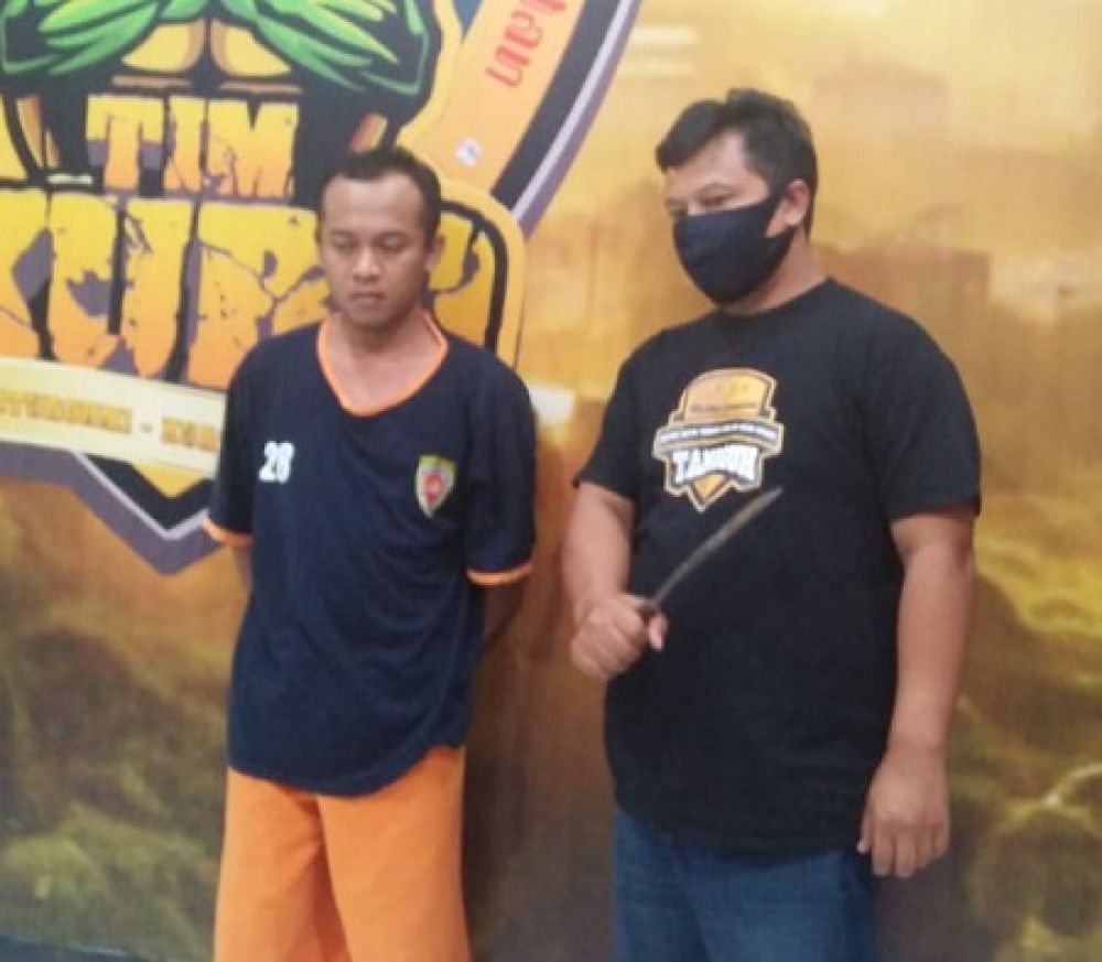 Tersangka membunuh. SP/ Lim