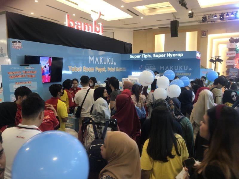  Suasana acara MB Fair di Surabaya.