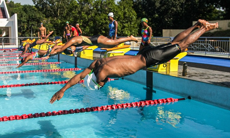 Foto Ilustrasi Para Atlet Renang