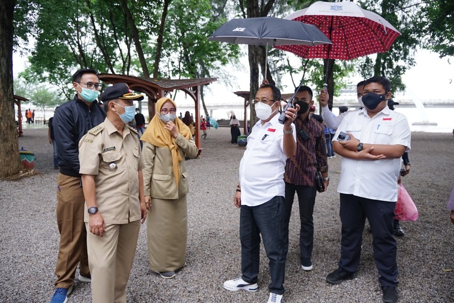 Wakil Wali Kota Surabaya, Armuji mengunjungi Tempat Hiburan Pantai (THP) Kenjeran, Selasa, (16/11/2021).SP/HUMAS PEMKOT SURABAYA