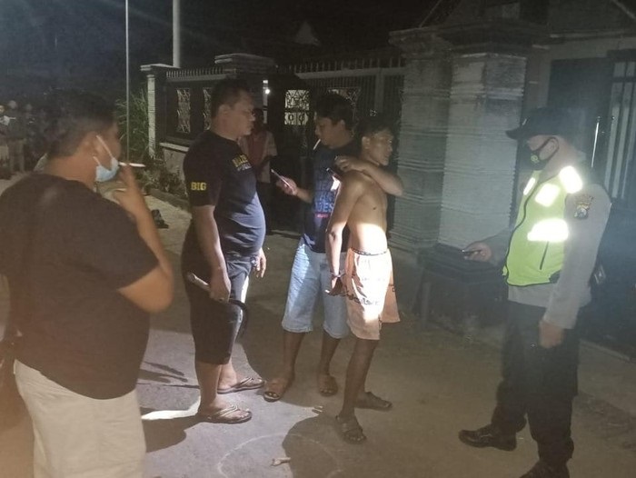 Begi Nurjianto, pelaku penganiyaan saat diamankan.