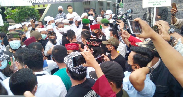 Sejumlah aparat kepolisian mendatangi kediaman Rizieq Shihab di Petamburan, Jakarta Pusat, Rabu (2/12/2020) siang. SP/erick/jk