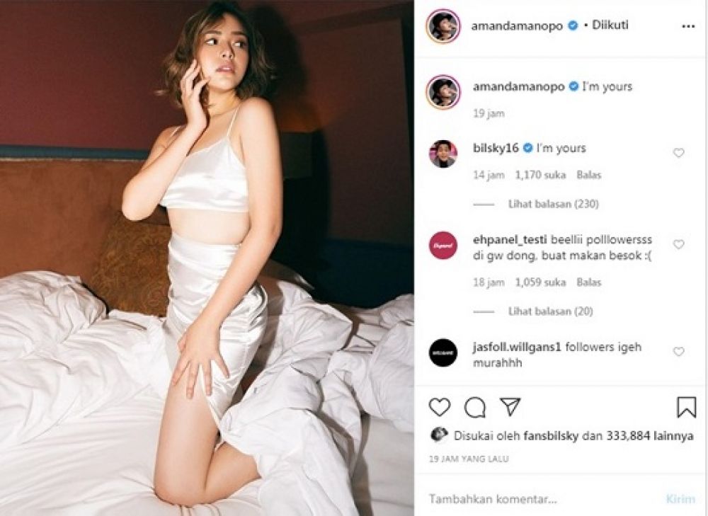 Salah satu pose seksi Amanda dari tiga foto yang dipublikasikan di media sosialnya, Minggu (12/7/2020).

Foto: SP/IG amandamanopo