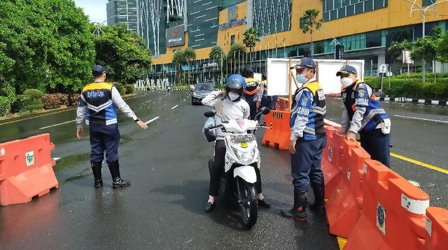 Mobilitas warga di wilayah Jawa Timur turun 30 persen. SP/DE
