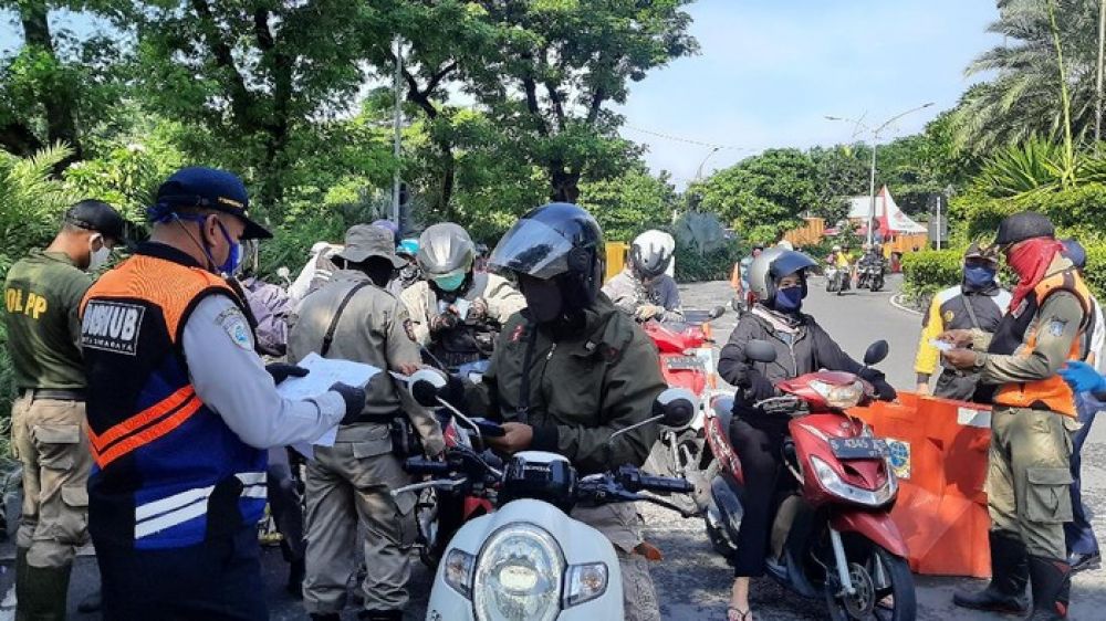 PSBB Surabaya Raya Jilid 3 di Bundaran Waru. SP/ DECOM