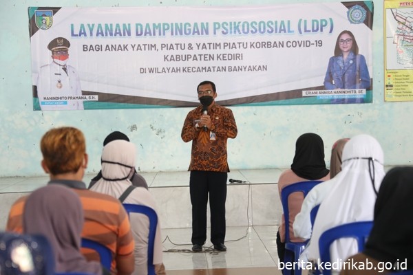 Kepala Dinas Sosoal memberikan wawasan 