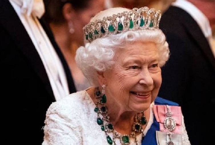 Ratu Elizabeth II