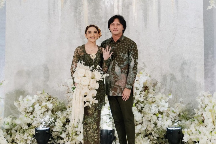 Rizky Febian dan Mahalini Raharja resmi bertunangan, Minggu (07/05/2023) malam. SP/ JKT
