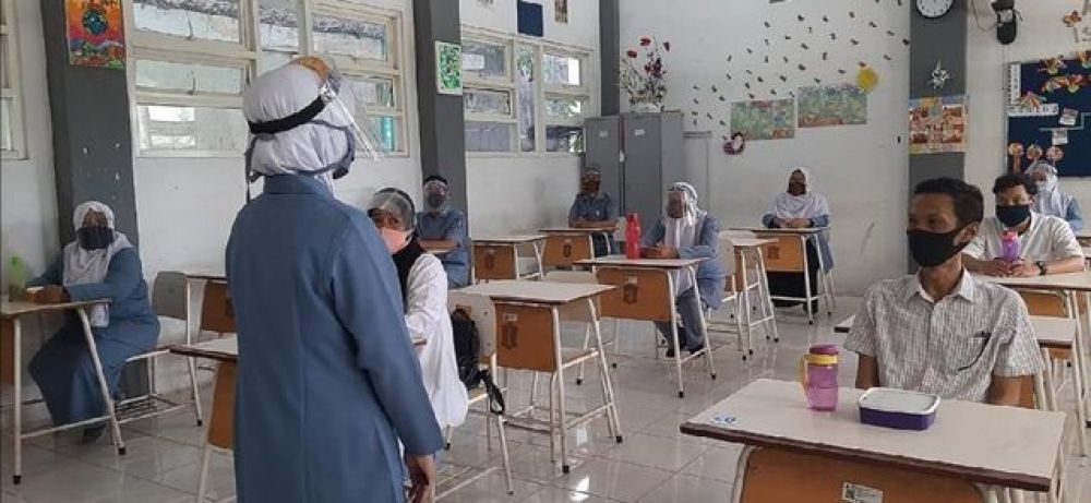 Illustrasi. Pemkot Surabaya menyebut tingkat penularan virus corona di Surabaya telah hijau. SP/ CNN