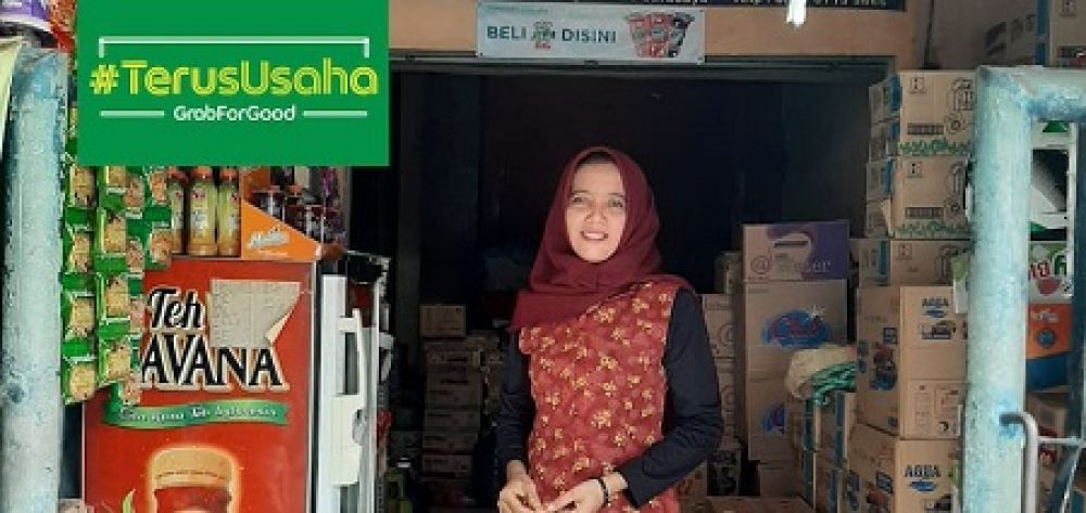 Pelaku UMKM menggunakan Grab #TerusUsaha pada usaha mereka. SP