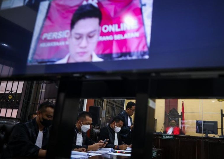 Sidang vonis Indra Kenz di Pengadilan Negeri (PN) Tangerang, Senin (14/11/2022).