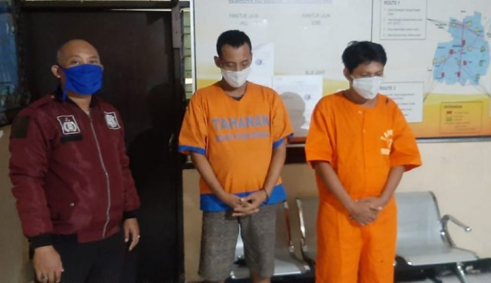 Pelaku Hanafi (36) dan Erick Kurniawan (36) berhasil ditangkap polisi.SP/bj.