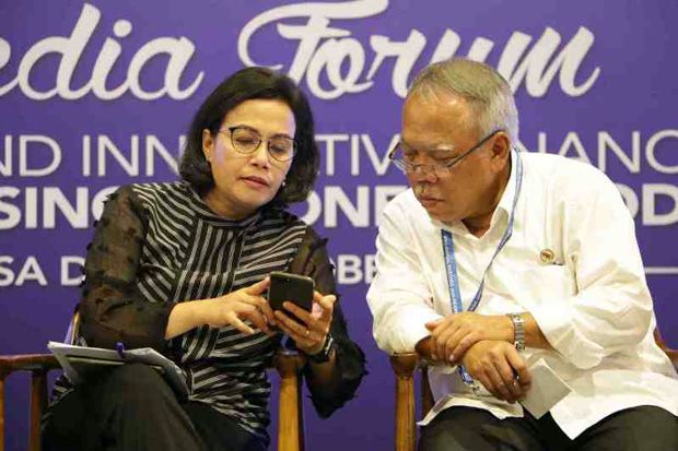 Menteri Keuangan Sri Mulyani Bersama Menteri PUPR Basuki Hadimuljono.