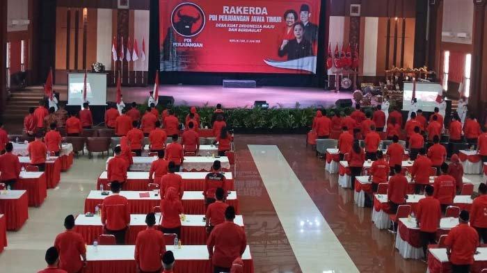 Hasil Rakerda DPD PDIP Jatim yang digelar di Gedung Kesenian Kota Blitar, Senin (21/6/2021). SP/ su /samsul hadi